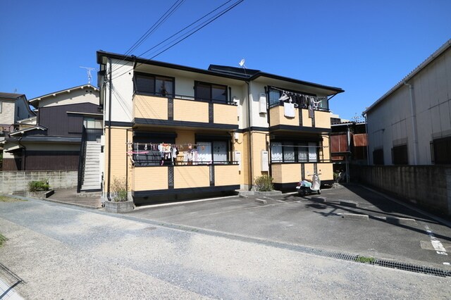 グランシャリオの物件外観写真