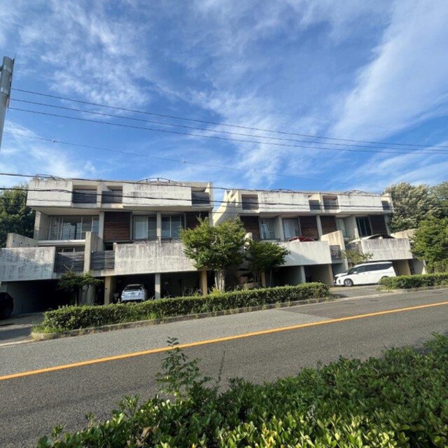 ゼファーヒルの物件外観写真