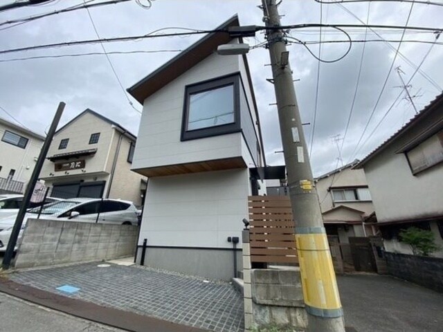 川西市萩原3丁目戸建ての物件外観写真