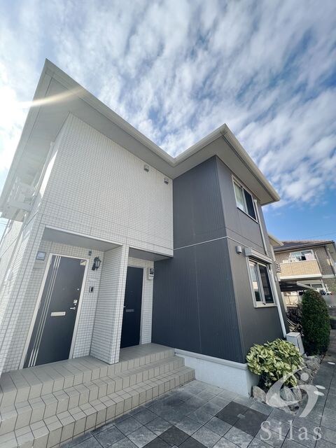 ヴィラソレアーダ中野　C棟の物件外観写真