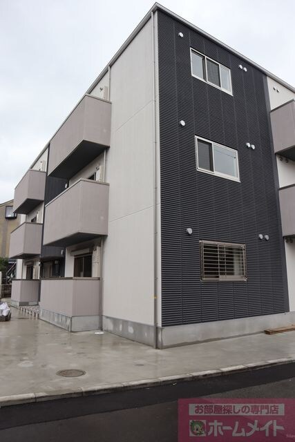 フィユフラッツ中桜塚の物件外観写真