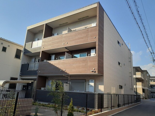 トゥジーテの物件外観写真