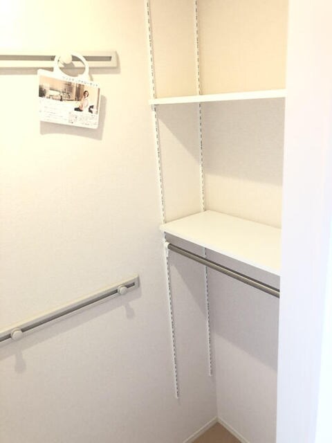 メゾンジュネスの物件内観写真