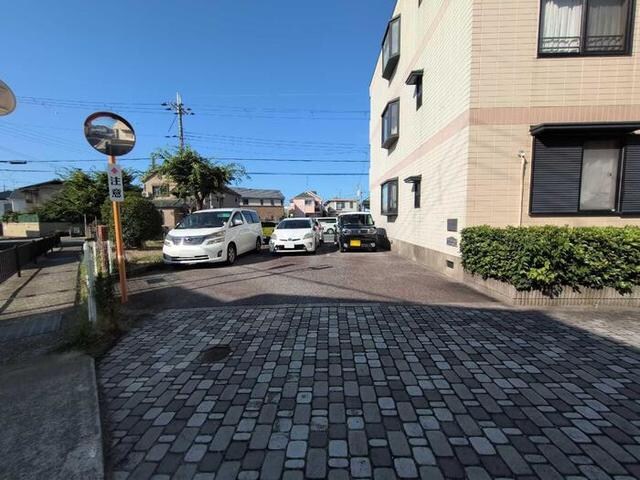 メゾン鈴原の物件外観写真