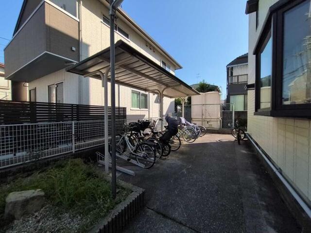 メゾン鈴原の物件外観写真