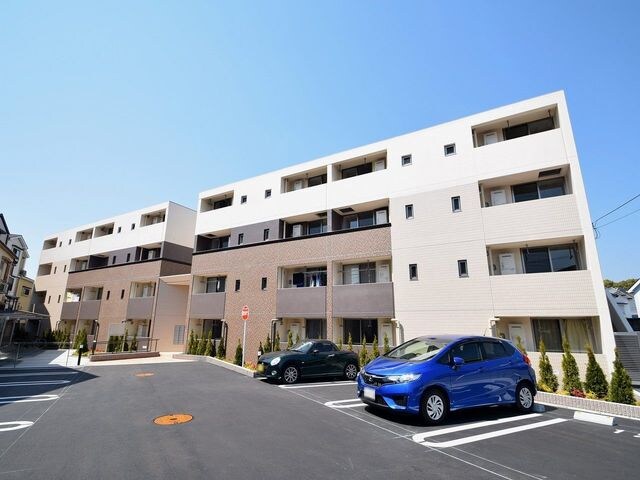 プリムヴェールの物件外観写真