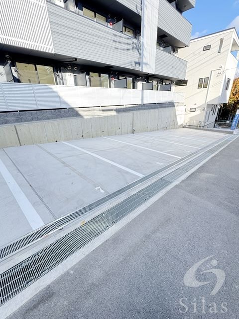 プルメリア阪大前の物件外観写真