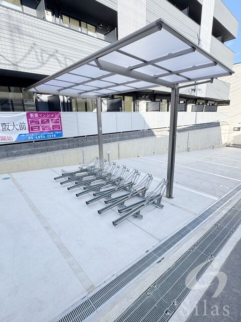 プルメリア阪大前の物件外観写真