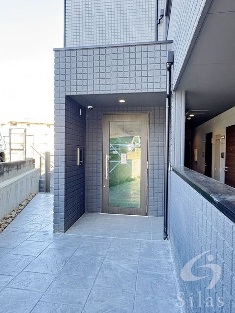 プルメリア阪大前の物件外観写真