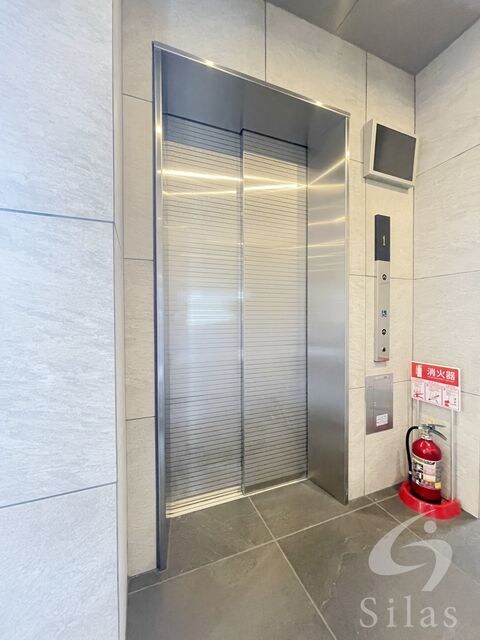 セオリー大阪ハーバーDOORの物件外観写真