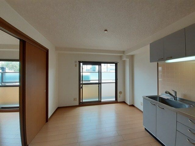 ヴィヴィッドの物件内観写真