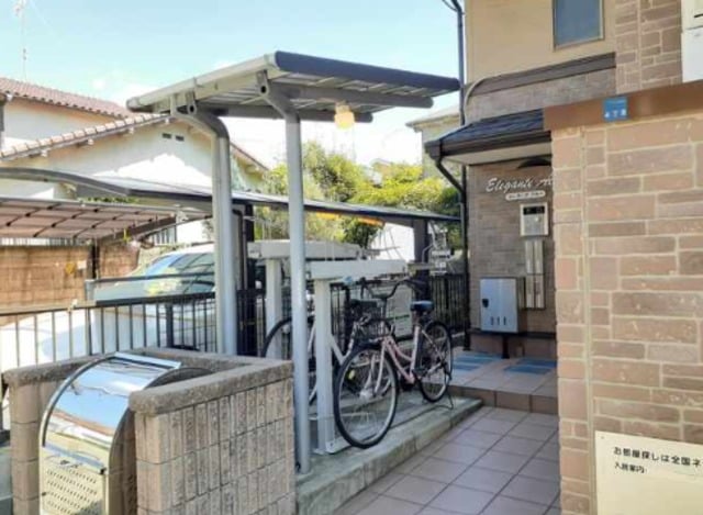 エレガンテアルバの物件外観写真