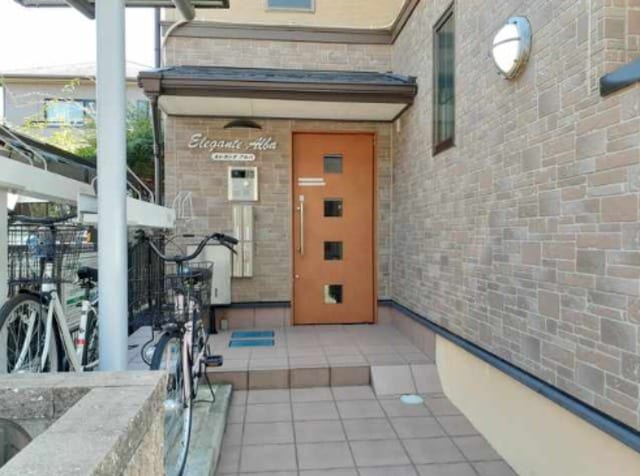 エレガンテアルバの物件外観写真