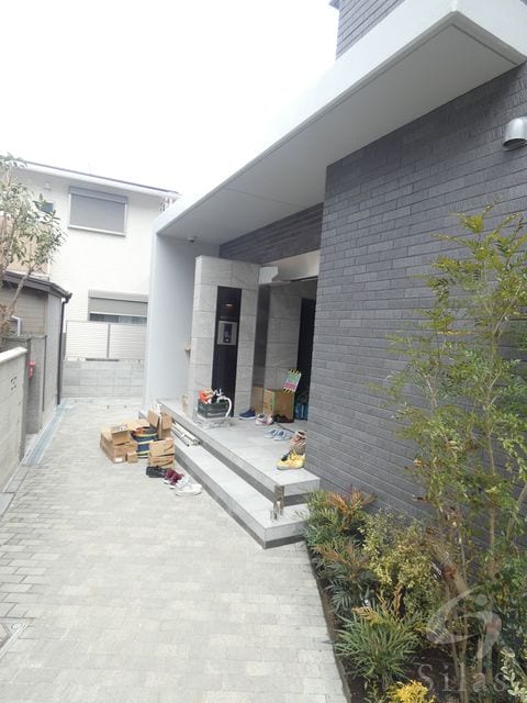 ストームの物件外観写真