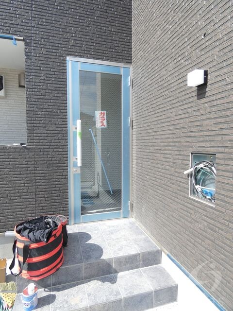 アズール尼崎の物件外観写真