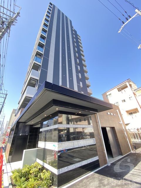 S－RESIDENCE千里丘の物件外観写真