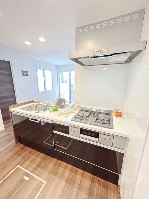 ヴィクトワール　庄の物件内観写真