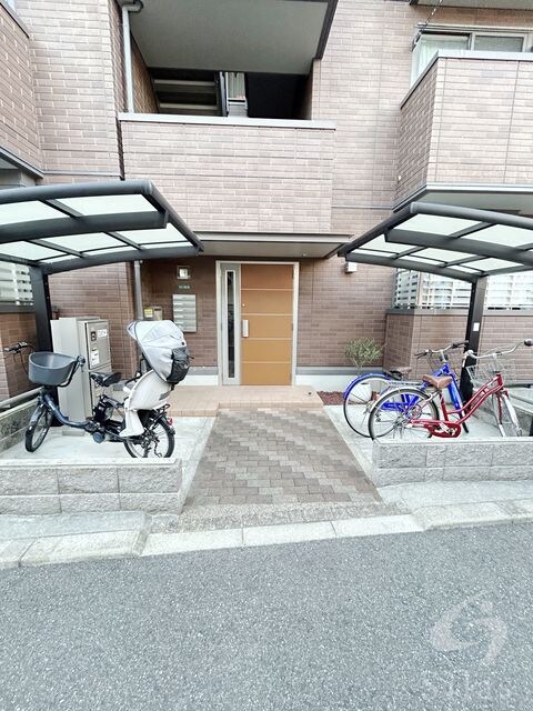 リレント西宮北口の物件外観写真