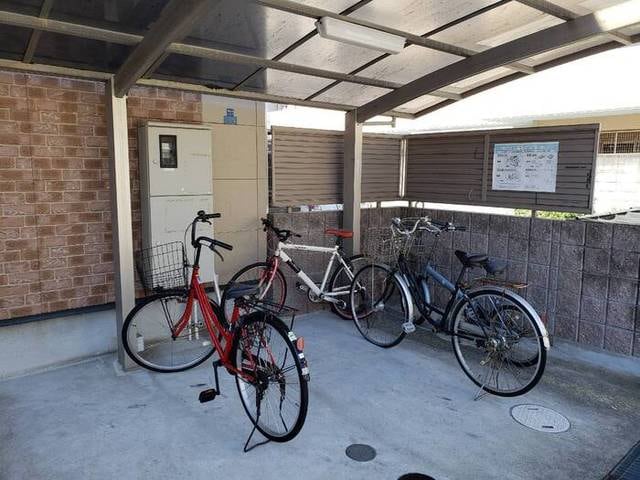 アシーナの物件外観写真