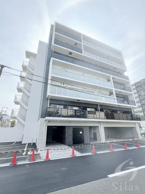 MJC大阪ラフィーネの物件外観写真