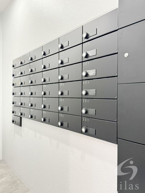 MJC大阪ラフィーネの物件外観写真