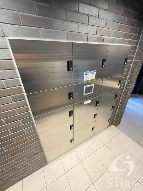 ArtizA淡路の物件外観写真