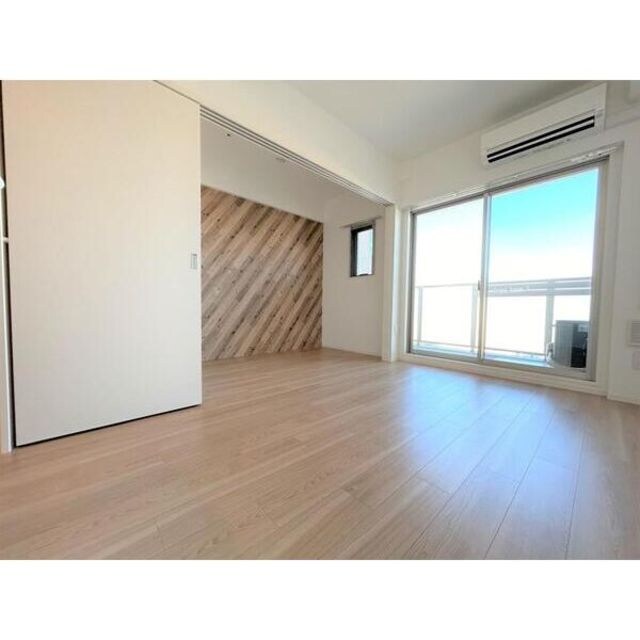 セレニテ十三ミラクの物件内観写真