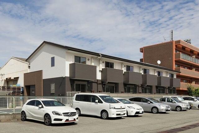 studio noir(スタジオ ノアール)の物件外観写真