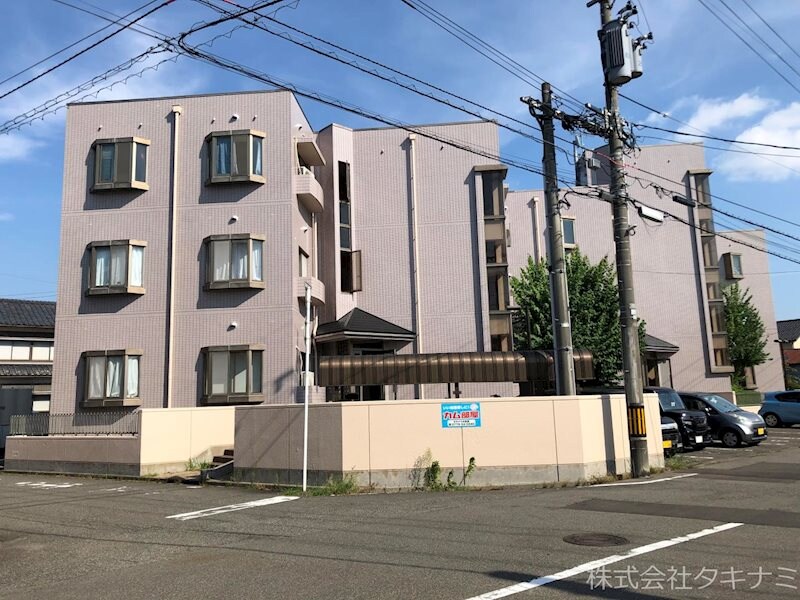 グランメゾン大宮の物件外観写真