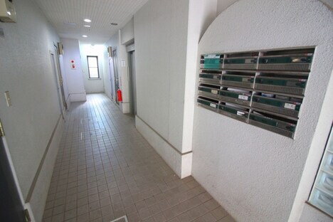 岡田ビルの物件外観写真