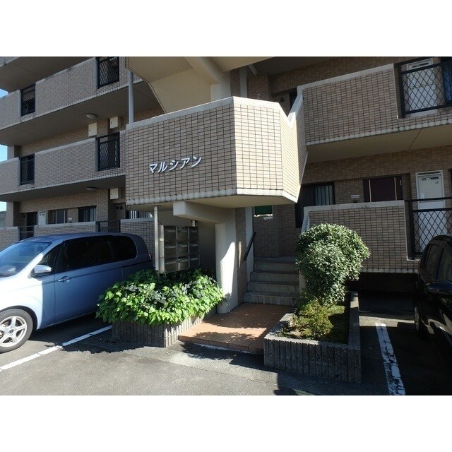 ハートフルマンション　マルシアンの物件外観写真