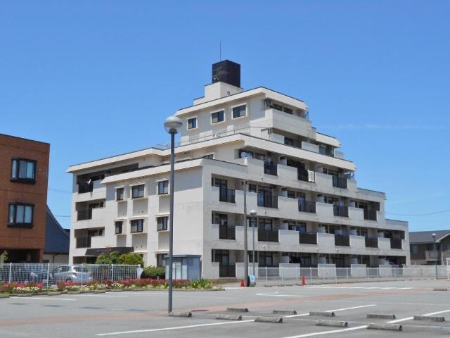 グランドハイツ石金（Ｐ1台込み）の物件外観写真