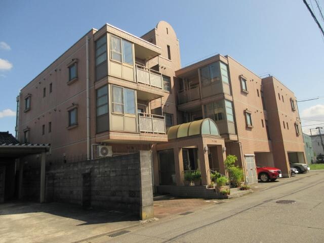 リブ・神通の物件外観写真