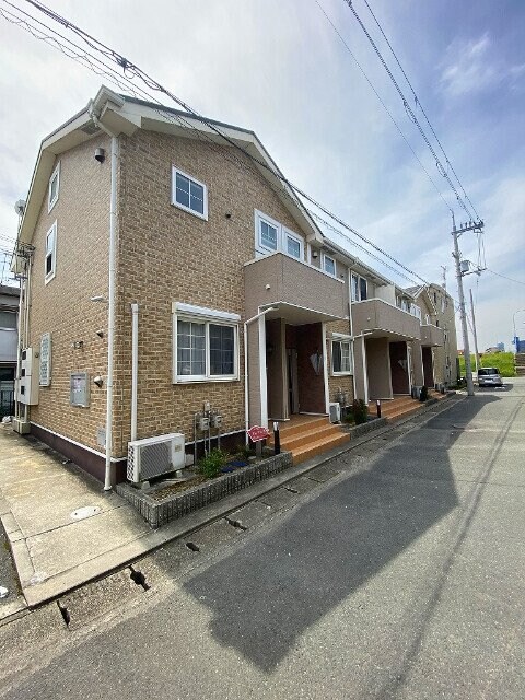 大阪府豊中市上津島２丁目の物件外観写真