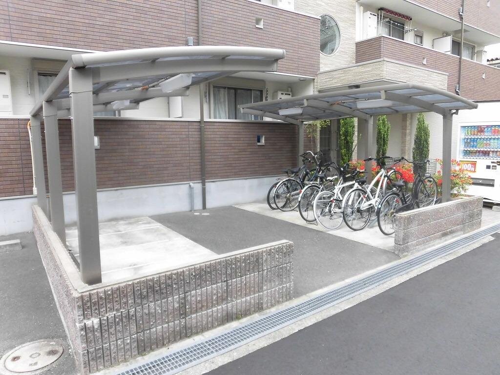 Forest court Sanponの物件外観写真