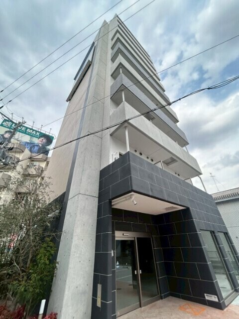 岡町駅 徒歩9分の物件外観写真