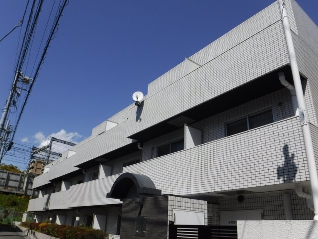 新丸子駅 徒歩8分の物件外観写真