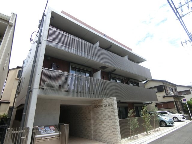 ブロケードグレースの物件外観写真