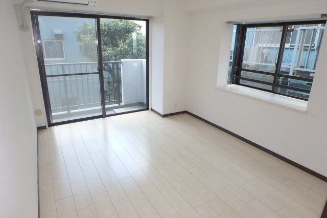 コスモリード武蔵中原の物件内観写真