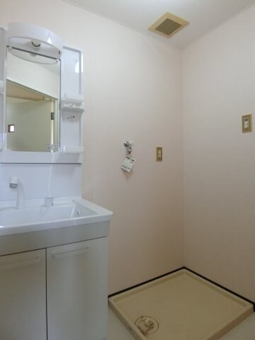 武蔵小杉駅 バス12分  能満寺下車：停歩3分 2階の物件内観写真