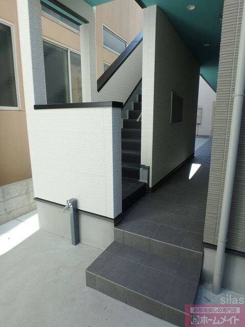 長瀬駅 徒歩10分 1階の物件外観写真