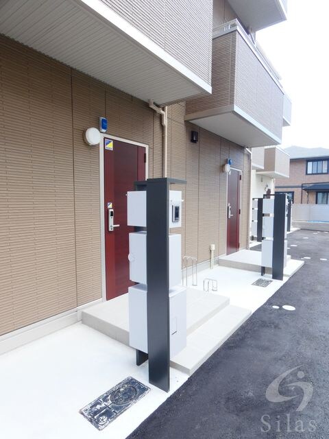 ヴィクトワール　サカノの物件外観写真