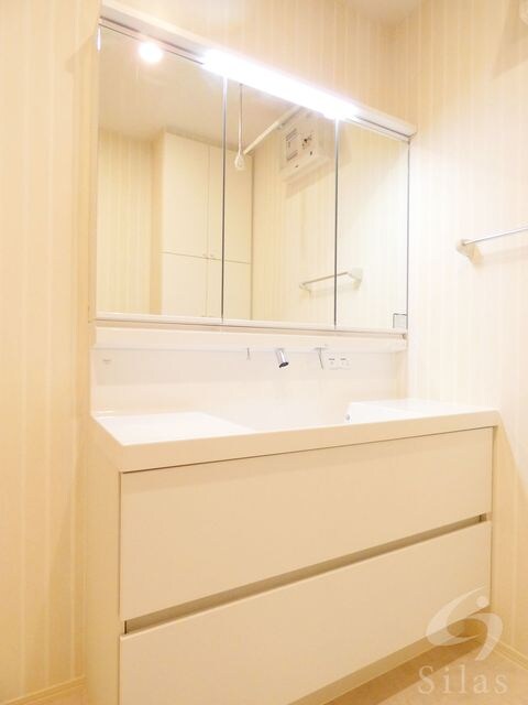 ヴィクトワール　サカノの物件内観写真