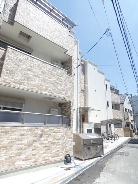 クリエオーレ桃谷の物件外観写真