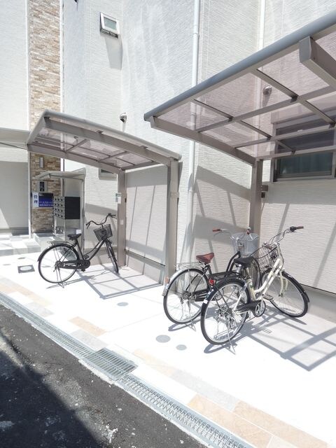 桃谷駅 徒歩2分 1階の物件外観写真