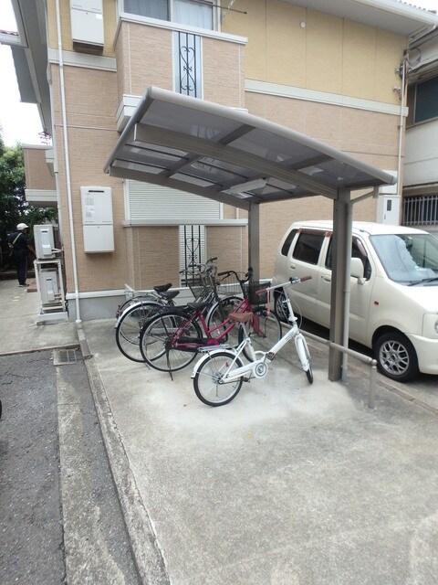 コーポラス鞍作の物件外観写真