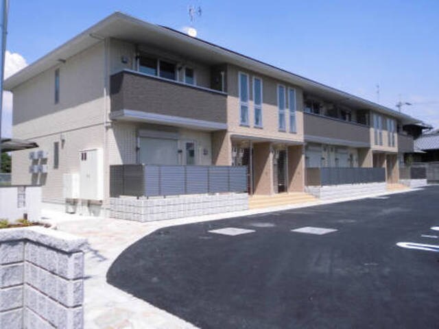 大阪府八尾市南久宝寺２丁目の物件外観写真