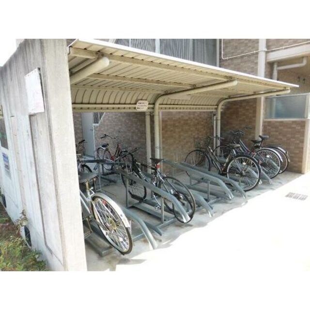 吉田駅 徒歩11分 1階の物件外観写真