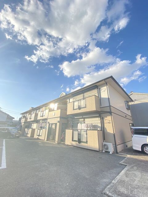 サンライフ岡田の物件外観写真