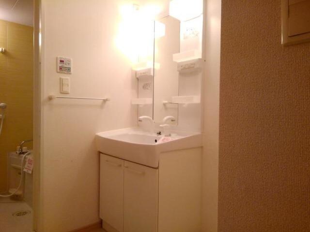 高安駅 徒歩13分 2階の物件内観写真